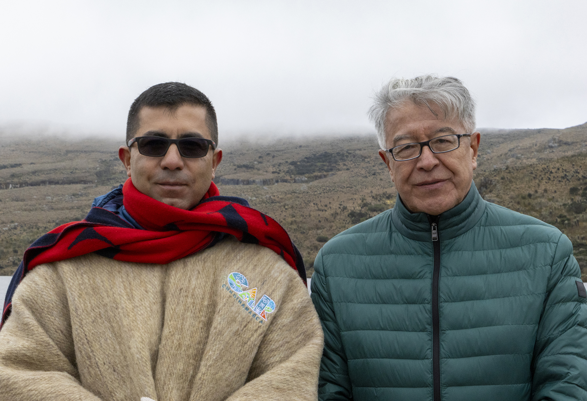 la laguna de chisacá Rector Carlos Sánchez y director de la CAR Alfred Ignacio Ballesteros en la laguna de chisacá